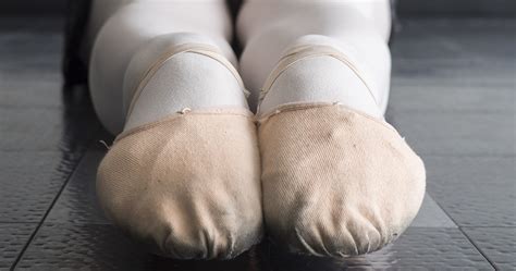 how to wash canvas ballet shoes: exploring the art of shoe preservation